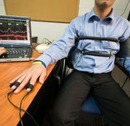 Câți bani costă un test poligraf în România și unde poți să-l faci